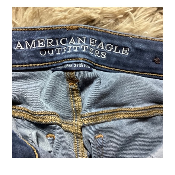 American Eagle Jeans. 6 SHORT  💕 - Picture 4 of 6